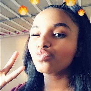 Meet your Posher, Alissa